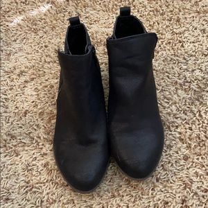 Lucky Brand black booties size 2
